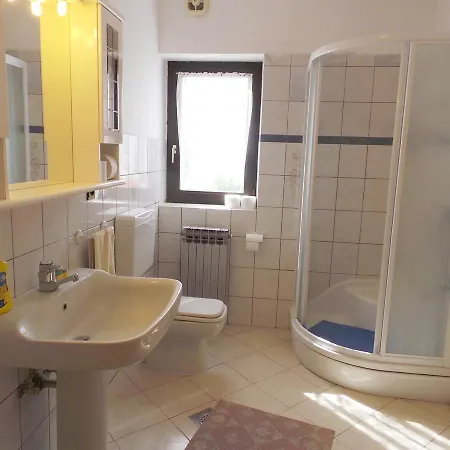 4 Appartement *